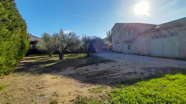 Maubec (84660) MAISON DE VILLAGE AVEC TERRAIN CONSTRUCTIBLE