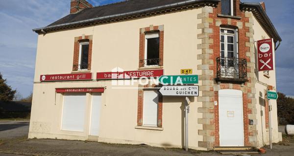 À vendre Maison 7 pièces 197 m² - Poligné 35320
