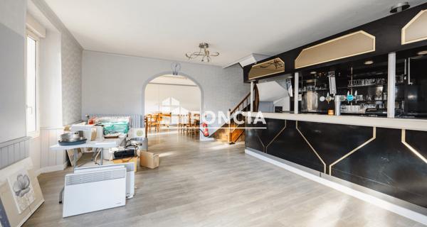 À vendre Maison 7 pièces 197 m² - Poligné 35320