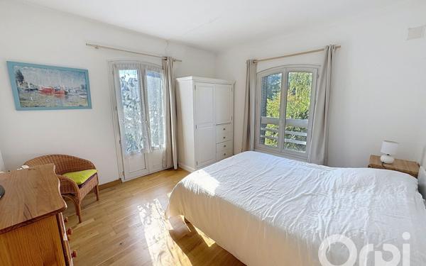 Maison à vendre    4 pièces •  Clamart