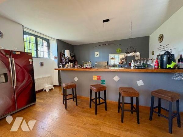 Appartement d'exception au coeur d'un château ? 233 m² et 8 hectares de nature
Dans un cadre r...