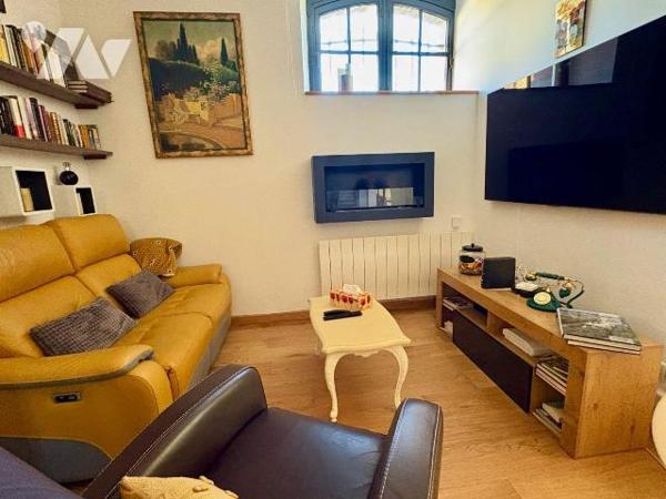 Appartement d'exception au coeur d'un château ? 233 m² et 8 hectares de nature
Dans un cadre r...