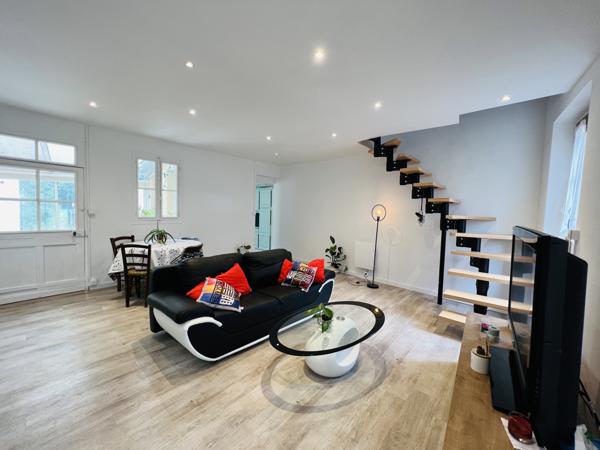 Saint-Clément (89100) Maison Saint Clement 3 pièce(s) 72 m2