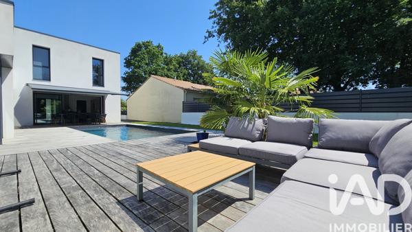 Maison à vendre 6 pièces 141 m² Saint-Philbert-de-Grand-Lieu