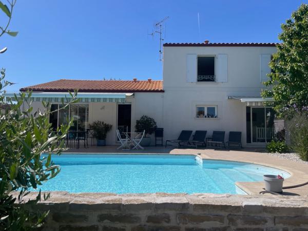 Vente Maison La rochelle 475 000 € HAI - 163 m2 - 4 Chambres - Réf. VM1176-TERREETMER17_