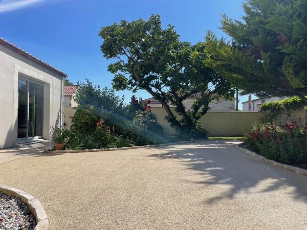 Vente Maison La rochelle 475 000 € HAI - 163 m2 - 4 Chambres - Réf. VM1176-TERREETMER17_