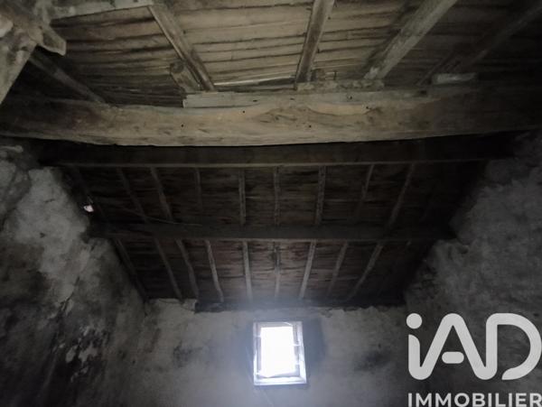 Maison à vendre 3 pièces 85 m² Sauzé-Vaussais