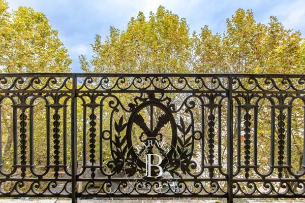 Neuilly-sur-Seine, Appartement 2 Chambres -  105 m² à vendre