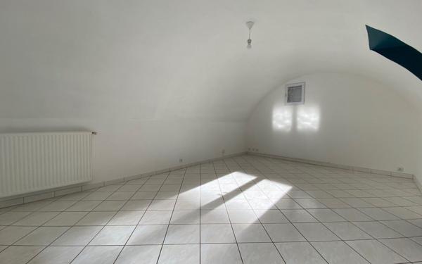 Appartement à vendre    3 pièces •  Nézel