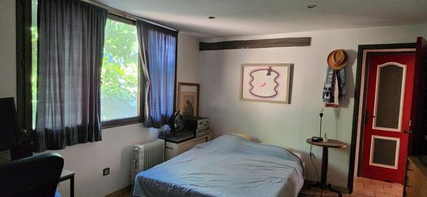 Maison au calme avec piscine et panneaux photovoltaïques