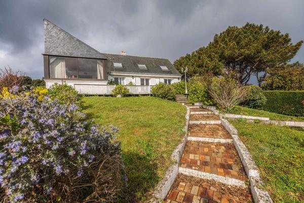 Maison Groix 10 pièce(s) 165 m2