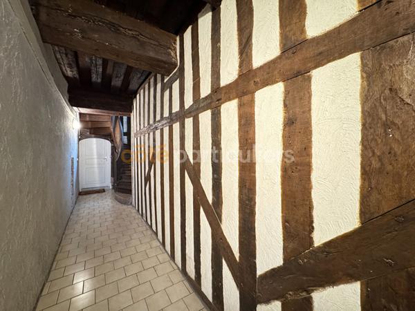 Vente
                Appartement70,1 m² - 4 Pièces -
                    ORLEANS (45000)