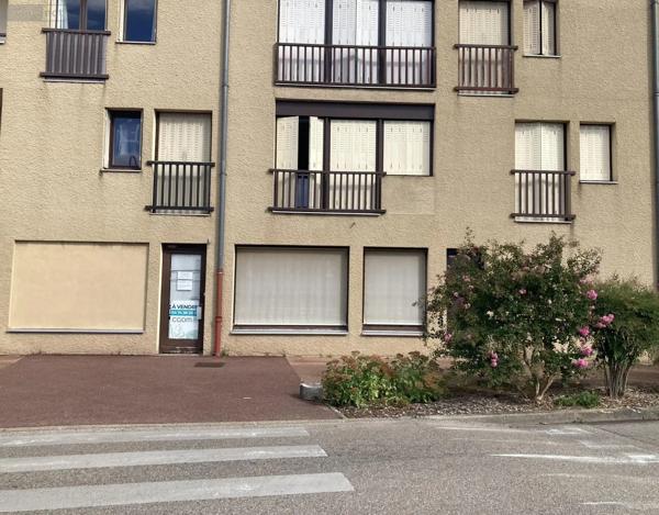 Achat - Fonds et/ou murs commerciaux Saint-Denis-en-Bugey 01500 44 m 2