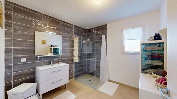 Élégance contemporaine au cœur du Périgord Noir – Le Bugue (24260)