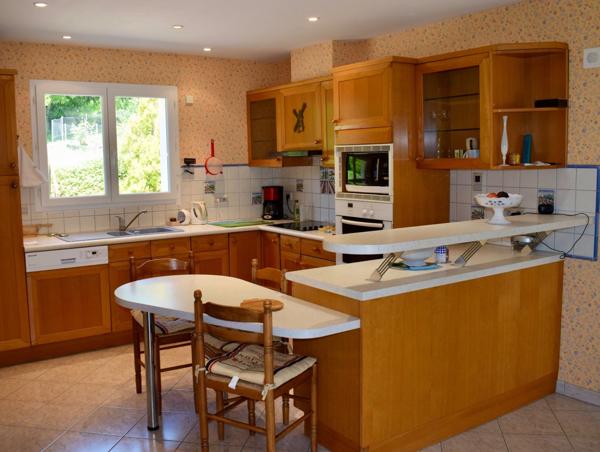 Maison familiale 5 chambres, grand terrain, panneaux solaires –Villeneuve-sur-Lot - Lot et Garonne