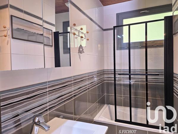 Appartement 4 pièces de 82 m² à La Clusaz (74220)