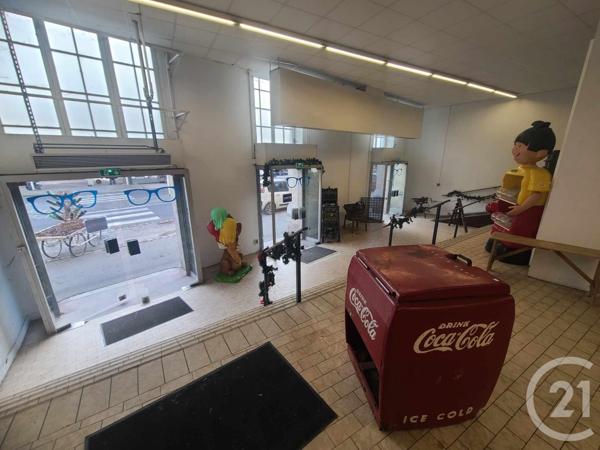 Immeuble à vendre  1699,70 m2 PERONNE - 80