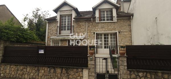 Maison de 120 m2 située à Veneux Les Sablons avec 3 chambres à 7 mn à pieds de la gare de Veneux