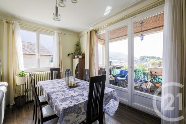 Appartement F4 à vendre  4 pièces - 96,26 m2 ST EGREVE - 38