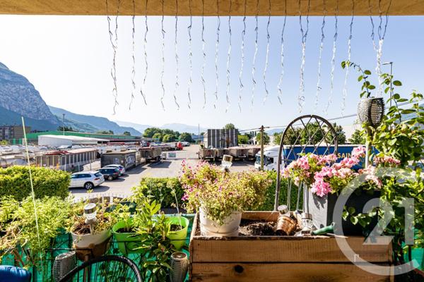 Appartement F4 à vendre  4 pièces - 96,26 m2 ST EGREVE - 38