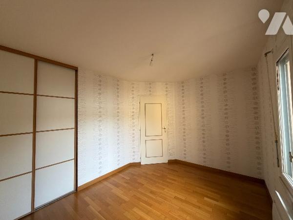 BEAUSOLEIL Maison T5 de 147m² avec jardin