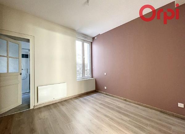 Appartement à louer    1 pièce •  Vichy