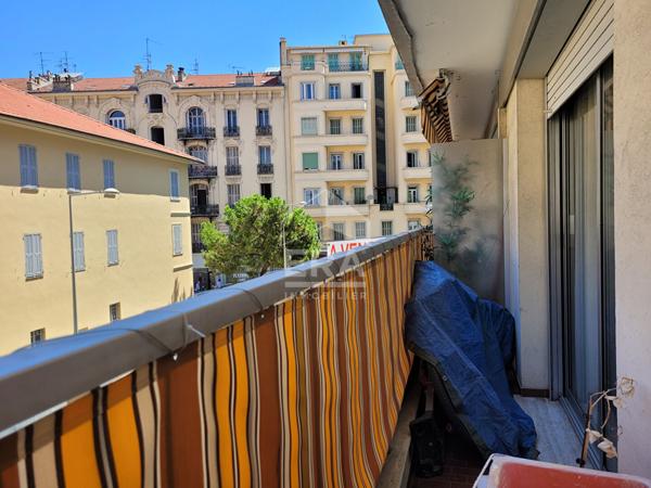 NICE  PROCHE PLAGE  Appartement Nice 3 pièce(s) 78.59 m2