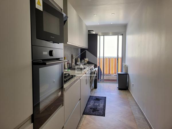 NICE  PROCHE PLAGE  Appartement Nice 3 pièce(s) 78.59 m2