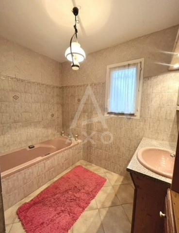 VILLA 5 PIÈCES et 608M2 DE TERRAIN à 5mn en voiture des PLAGES