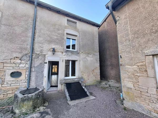 Vente                                                      Maison de village
                        
                     4 pièces                      82 m2                     à Chalvraines