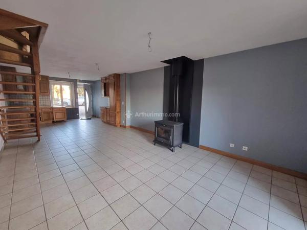 Vente                                                      Maison de village
                        
                     4 pièces                      82 m2                     à Chalvraines