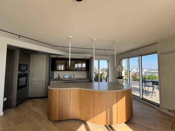 LORIENT – Appartement T5 de grand standing avec vue