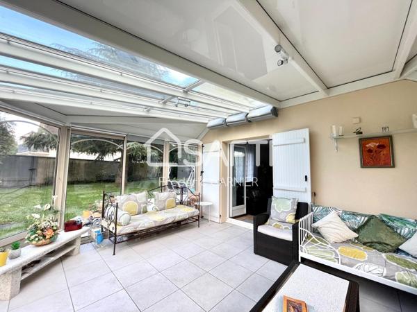 Maison 8 pièces de 192 m² environ, 5 chambres, espace bureau indépendant