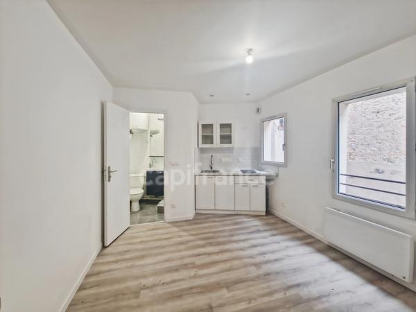 PROVINS centre ville, CŒUR HISTORIQUE : Un immeuble de rapport (5 lots) en zone classée UNESCO. Rénovation complète, disponibilité immédiate