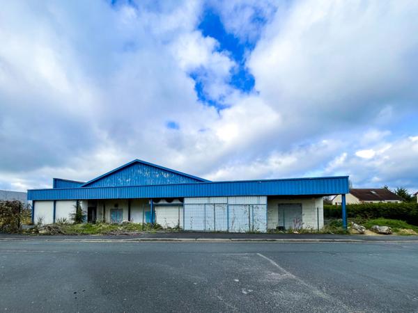 FONCIER COMMERCIAL 6 723 m² AVEC BÂTIMENT EXISTANT 1 200 m² ET POTENTIEL D’EXTENSION 3 000 À 5 000 m² à BOURGES (18)