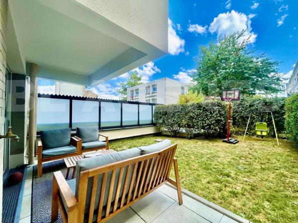 T4 de 78 m2 - Quartier centre ville avec jardin et parking.