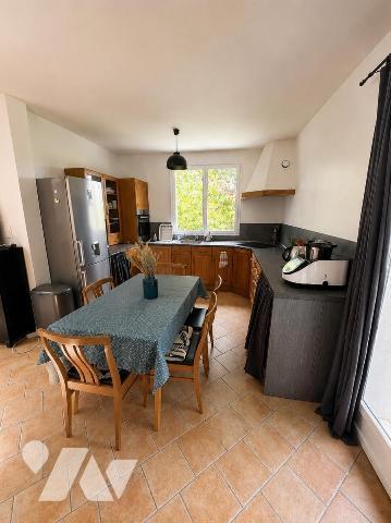 Maison BADEN -  4 chambres 124 m2  - Terrain 704 m2 .