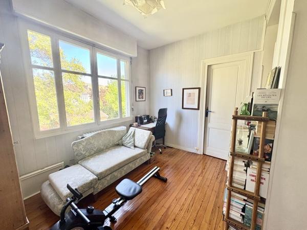 Maison à vendre |                                       Bordeaux |                                        6 pièces  |  175 m²