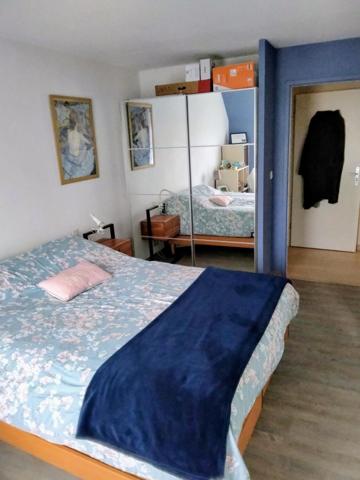 Appartement avec grand balcon et piscine