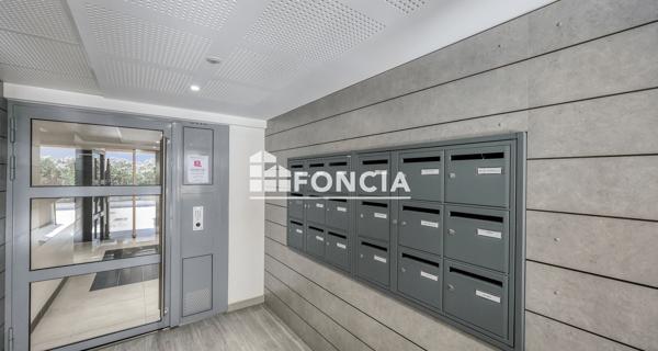 À vendre Appartement 3 pièces 61 m² - Six-fours-les-plages 83140