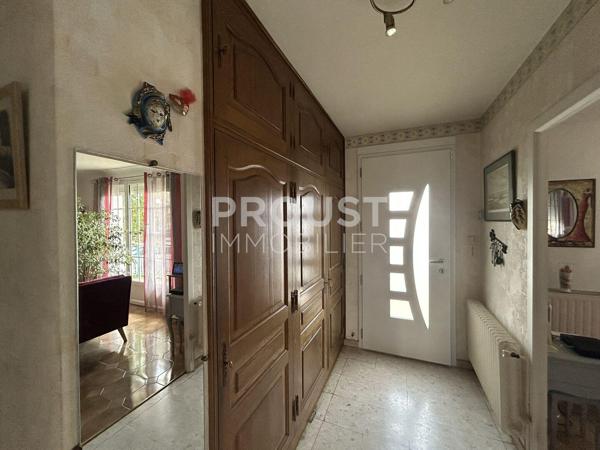 En exclusivité quartier les sablières maison sur sous-sol de 80m² , jardin, garage.