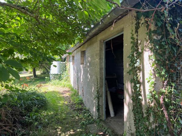 Quimperlé basse ville Maison 3CH + dépendances, calme, terrain constructible