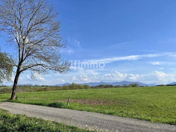 Terrain à vendre avec vue montagnes et proche de Lannemezan