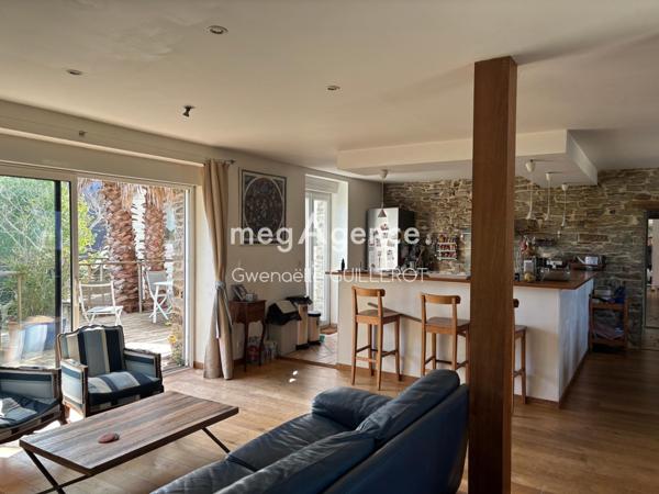 Maison à PLOEMEUR, 56270 - 8 pièces 201m²