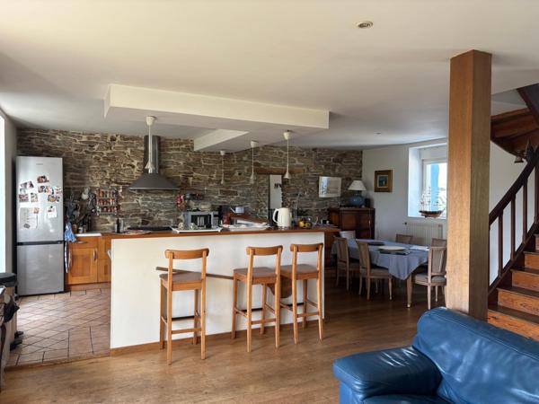 Maison à PLOEMEUR, 56270 - 8 pièces 201m²
