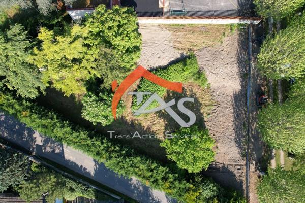 Vente Terrain 1071 m2 à Saint-Martin-la-Plaine