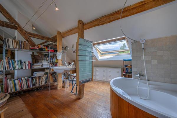 Loft en duplex avec vue à rénover à la campagne