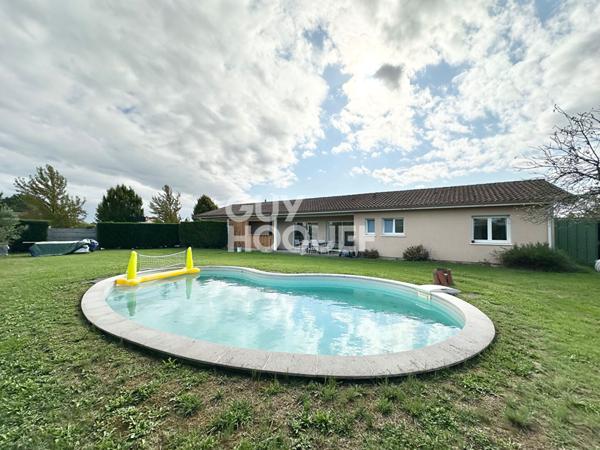 Maison de plain pied proche d'HAGETMAU de 111 m² avec piscine