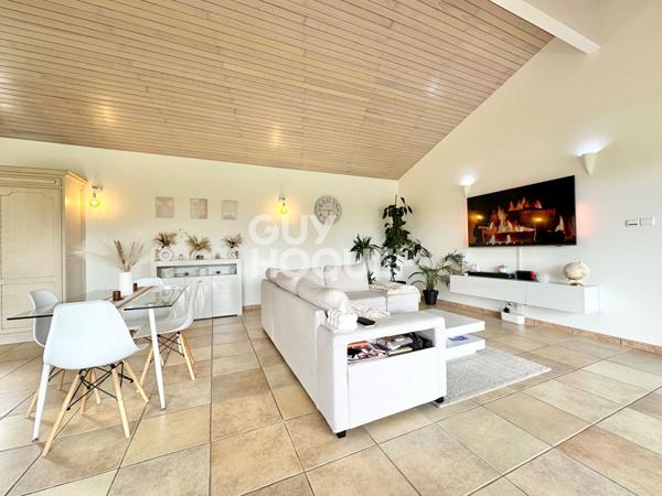 Maison de plain pied proche d'HAGETMAU de 111 m² avec piscine