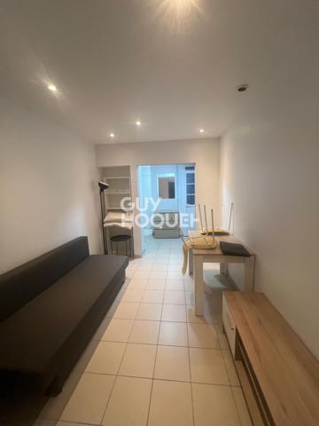 PROXIMITÉ DE LA CITADELLE ET DES FACULTÉS - STUDIO À LOUER D'ENVIRON 25M²